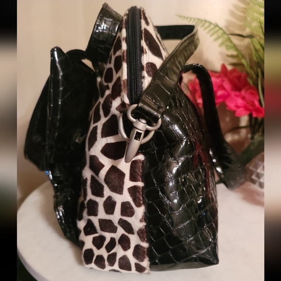 NWOT Made in Italy crystals and ruffles crossbody bag. - Picture 12 of 16